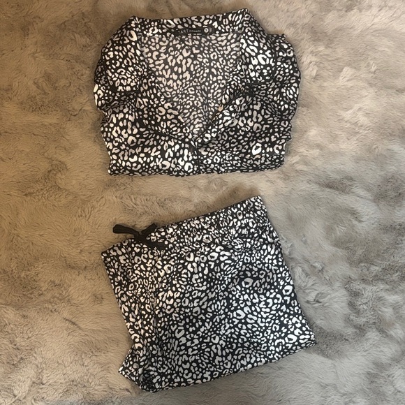 Tart Black and White Pajama Set - Picture 4 of 4